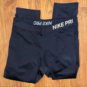 NIKE Capri leggings